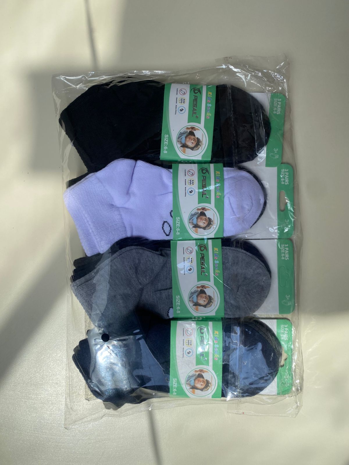 MEDIAS PACK PARA NIÑO X12 UNIDADES (4 PACKS DE 3)